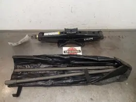 564.am1504 American Motors Scissor Jack And Tools From 2004 Hummer H2 Oem 11055697