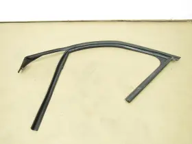 4h0837439 Audi 11-17 A8 D4 2011 Front Left Driver Window Frame Seal Weather Strip
