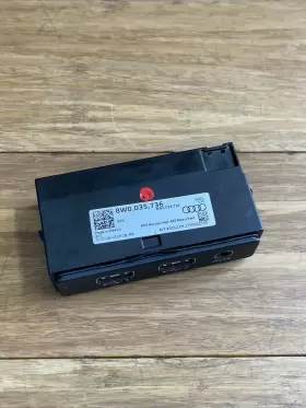 8w0035736 Audi Oem 2018 2019 2020 Sq5 Center Console Aux Audio And Dual Usb