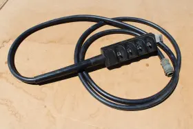 320452000 Auto Crane Pendant Controller Assembly 10 Pin Threaded Plug 4 Switches