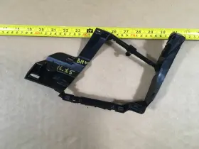 08588-007 Bmw 2014-2018 X5 Front Dash Board A/c Air Vent Mount Bracket Oem