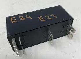 1369829 Bmw E23 E24 E28 Headlight Wash Wipe Relay