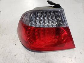 Bmw 166.bm1d06 Left Quarter Tail Light Clear Turn Lens - E46 3 Series Coupe Oem 6920699