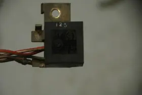 61.31.1374784 Bmw 61136932889 1 Dd-14 61311374784 Oem Used Saches Door Lock Cylinder