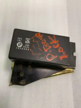 61311373323 Bmw Nos Oem E24 E23 E30 E28 Central Lock Control Relay Module