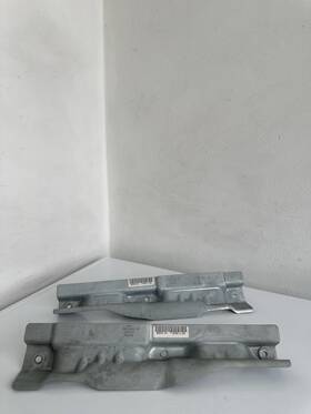 Bmw 716081110 7160811-09 Curtain Bracket Headliner Support L R Oem Used 54 10 / Germany