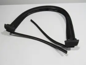 7192294 Bmw 09-16 Z4 E89 2016 Front Windshield Window Glass Weatherstrip Seal Frame 7