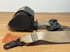 Bmw 72118198567 95 03 5/7 Series E38/9 Front Left Driver Upper Seat Belt Retractor Beige Oem