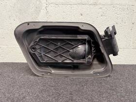 Bmw 7432055 18-23 X2 Xdrive28i F39 2.0l Gas Fuel Filler Door Bracket 7441615 Oem