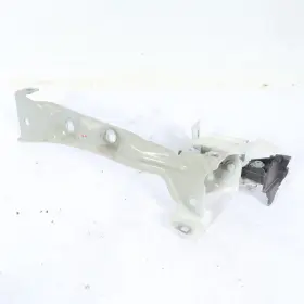 7450382 Bmw 2020-2024 M235i Gran Coupe Front Right Fender Support Bracket Oem