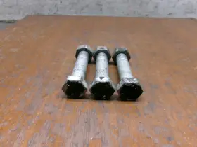 999.bm1506 Bmw 00 - 06 X5 Front Drive Shaft Mounting Bolts