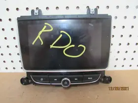 42498392 Buick 17 18 19 Encore Radio Display Screen With Controller Id Oem