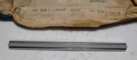20378789 Chevrolet Nos 1982 Monte Carlo Fender Or Quarter Panel Gray Molding