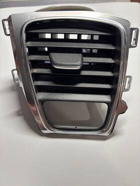 Chevrolet 20989583 2014-2019 Chevy Corvette C7 Passenger Side Right Ac Vent