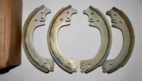 2405958 Chevrolet Nos 1960-1963 Series 10 4wd Pickup Suburban Front Brake Shoes