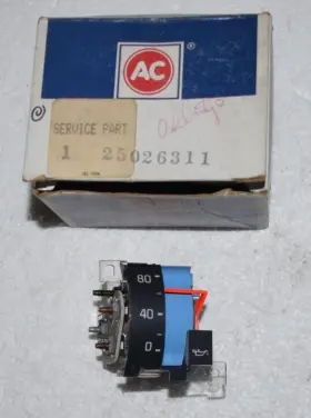 25026311 Chevrolet Nos 1986 Chevy Gmc S10 T10 Pickup Blazer Inst. Panel Oil Pressure Gauge