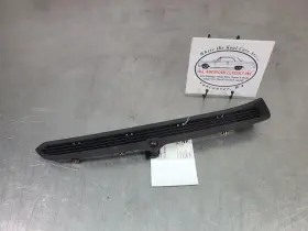 299.gm1y16 Chevrolet 2016 C7 Corvette Front Upper Dash Defrost Vent Panel Trim Bezel - Oem
