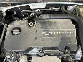Chevrolet 351.gm1m16 Malibunew 2016 Engine Cover 2800956