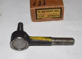 3778877 Chevrolet Gmc Nos 1960-61-1962 Chevy Med Duty 5k &7k Sups. Truck Outer Tie Rod End