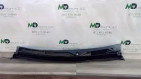 84334475 Chevrolet Malibu 2018-2023 Traverse Cowl Air Inlet Grille Panel Oem