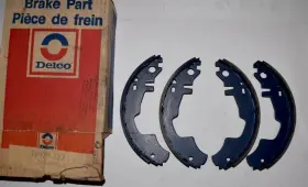 5474140 Chevrolet Oldsmobile Pontiac Buick Nos 1971-1975 Chevy Vega Monza Starfire Astre Sunbird Sky Rr Brake Shoes