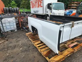 155-01956b Chevrolet Truck Local Pickup Only Silvrdo35 2017 Box 780448