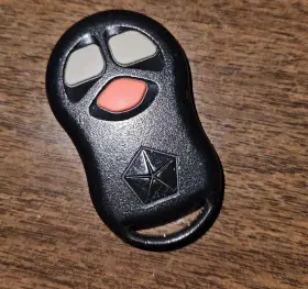 Kypt03c98ja Chrysler Cirrus Breeze Remote Keyless Entry Oem Fob Bob Alarm Transmitter