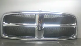 104-01757a Dodge 02 - 05 Ram 1500 Front Upper Grille Chrome Surround And Cross Bars