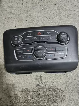 68435707aa Dodge 18 Charger Scat Pack Srt Radio Temperature Ac Climate Control