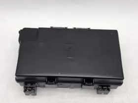 P68243267ab Dodge 2015-2021 1500 Pickup Engine Fuse Box Fusebox Relay Oem