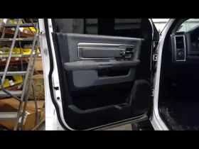 204.ch8n18 Dodge Truck 2018 Ram2500 Driver Left Front Door Trim Panel 1487636
