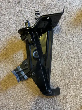 1068z Dynacorn 1969 Firebird Oem Hood Latch Assembly