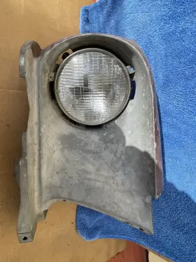 C8zb-13100-a Fomoco 1967 1968 Mustang Fastback Coupe Gt Gta Conv Orig Rh Head Light Fender Extension