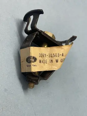 D1ry-3l503-a Fomoco Nos Capri 1971 1972 1973 Ford Mercury Steering Column Retainer