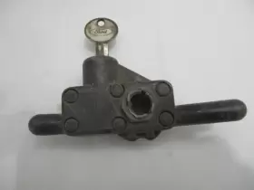 1d3fz-1386-a Ford Vintage 1973 73 Cougar Mustang Torino Spare Tire Lock With Key