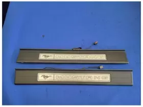 299.fd1i21 Ford 2015-2023 Mustang Gt S550 Pair Door Sill Plates Lighted Scuff 2565