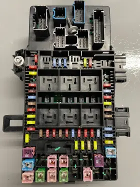 6l3t-14a067-cc Ford 6l3t-14a067-da 2006 F-150 Fuse Box Recall Fixed