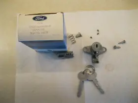 D1oz-6606081-a Ford D10z-6606081-a Vintage 71 Ranchero Glove Box Lock Set