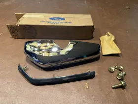 D14y-17996-a Ford Nos 1971 1972 Mercury Comet Rh Front Bumper Guard With Insert