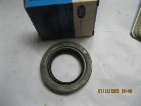 D4tz-7b215-c Ford Genuine Oem Oil Seal Nos