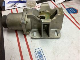 Ford E3ht-5b411-aa Nos D8hz-5b410-d Cab Over Air Latch