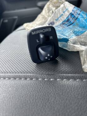 Ford F5az-17b675-d Control
