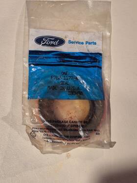 Ford F7uz-1177-a Nos 1997 - 2010 Econoline Club Wagon Axle Oil Seal Genuine Oem