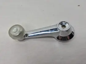 D2hz-8023342-a Ford - Mercury 1972-79 L-series 500 600 900 1975-79 F800 Cl-clt900 Window Crank Handle