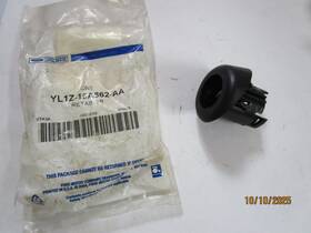 Ford Yl1z-15a862-aa Genuine Oem Reverse Sensor Bracket