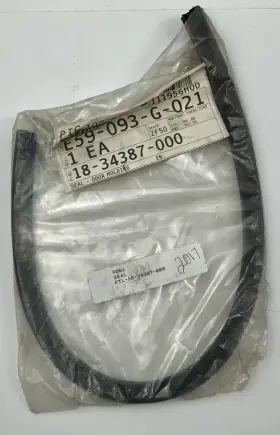 18-34387-000 Freightliner New Genuine Door Seal P/n