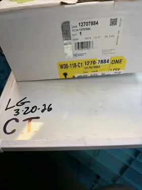 12707884 Gm Genuine General Motor - Rail-f/injn Fuel Oem Nos