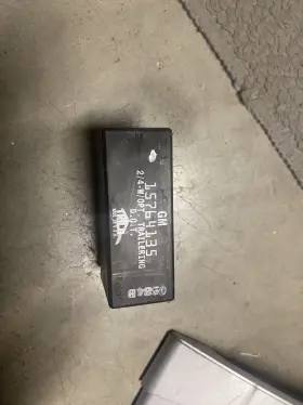 15764135 Gm Silverado Sierra Yukon Flasher Turn Signal Trailering Relay Oem