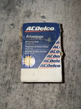 14d1430ch Gm 19313119 Oem Acdelco Front Disc Brake Pads Ceramic Advantage New