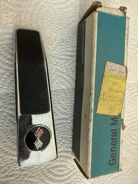 Gm 3962694 1968 - 1977 Nos Right Side Door Handle Corvette Chrome